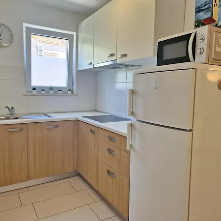 Apartment With A Parking Space Baska, Krk - 19206 *