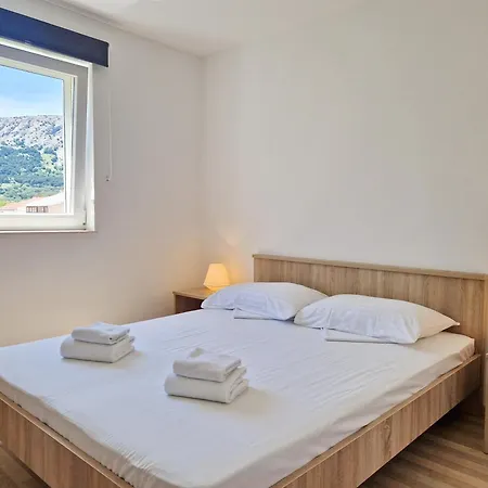 Apartamento With A Parking Space Baska, Krk - 19206