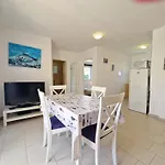 Διαμέρισμα With Parking Space Baska, Krk - 19206