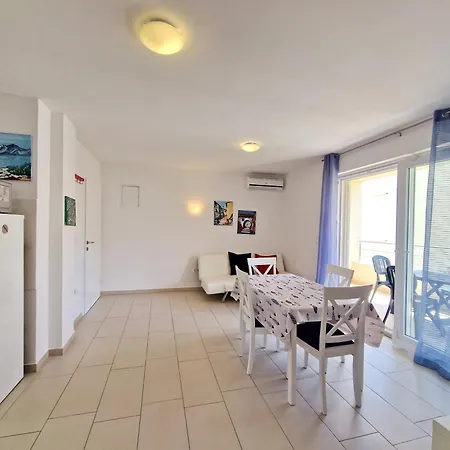 Apartmán With Parking Space Baska, Krk - 19206 *