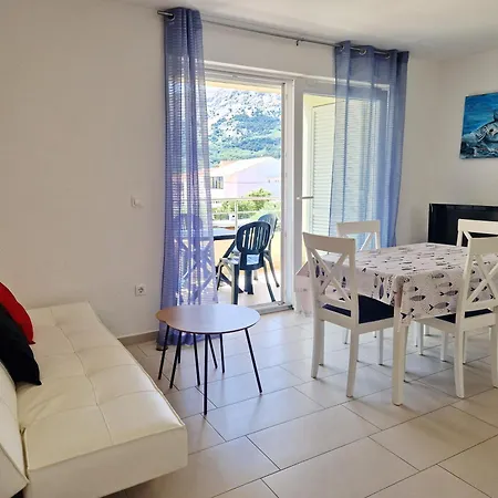 With Parking Space Baska, Krk - 19206 Apartmán Baška