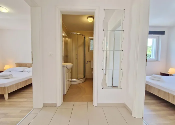 With Parking Space Baska, Krk - 19206 Apartmán Baška